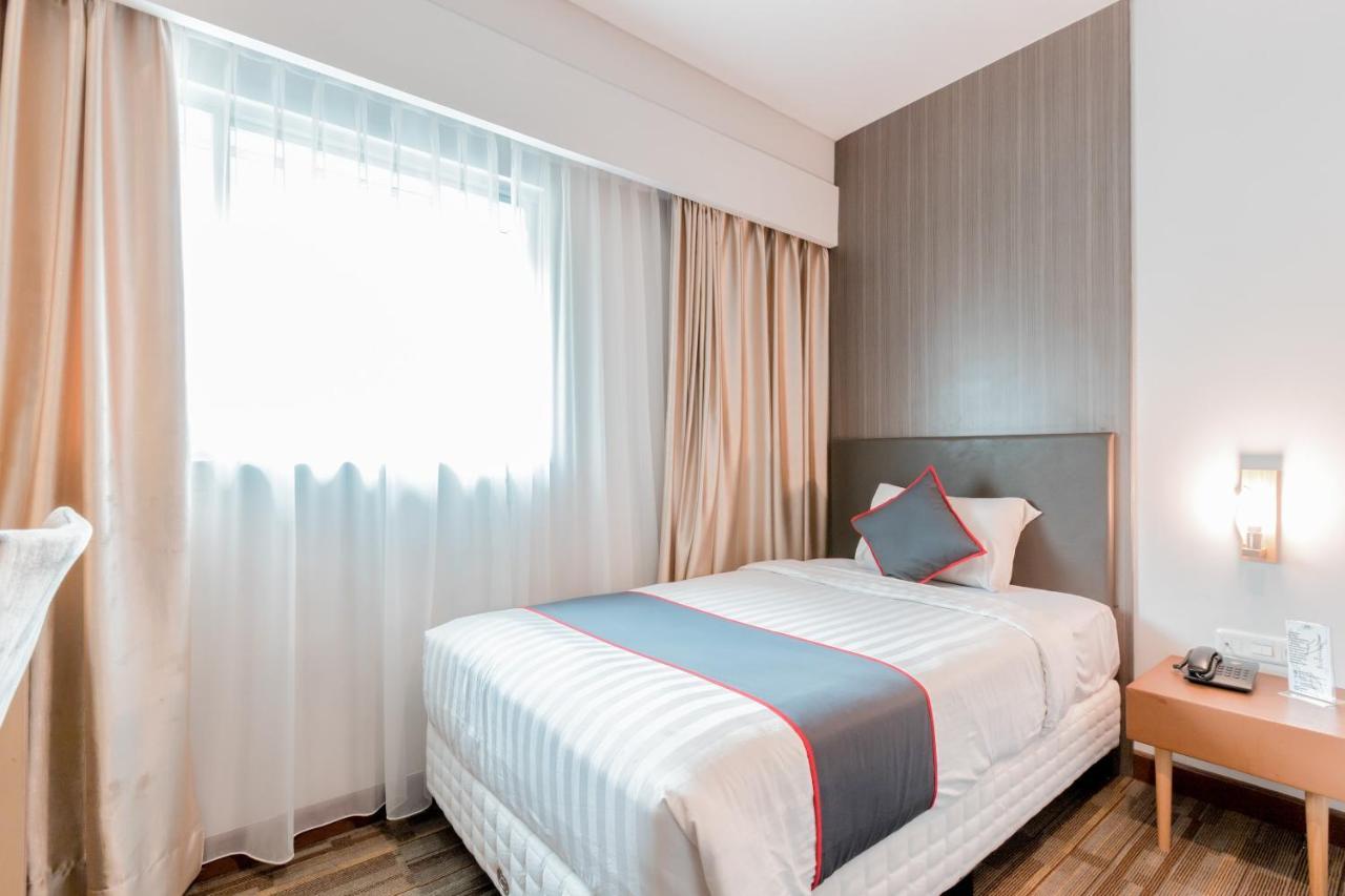 Collection O 7 Hotel Melawai Dżakarta Zewnętrze zdjęcie